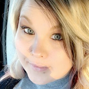 Meet your Posher, Michaela